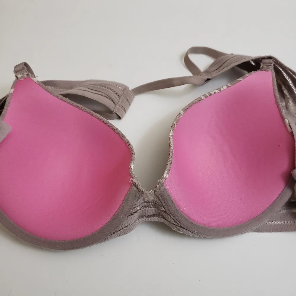 32D Pink Victoria's Secret Gray Floral Lace - Picture 6 of 9